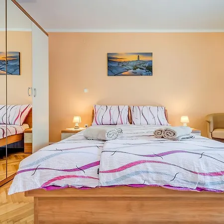 Natalie Apartment Omis